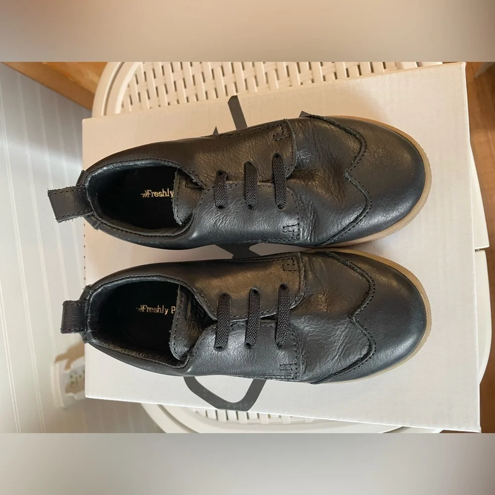Freshly Picked Leather Black Ebony Oxford Sneaker Boys Toddler 10T NIB